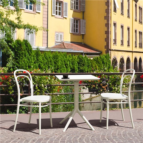 4242110-4242233-lifestyle1